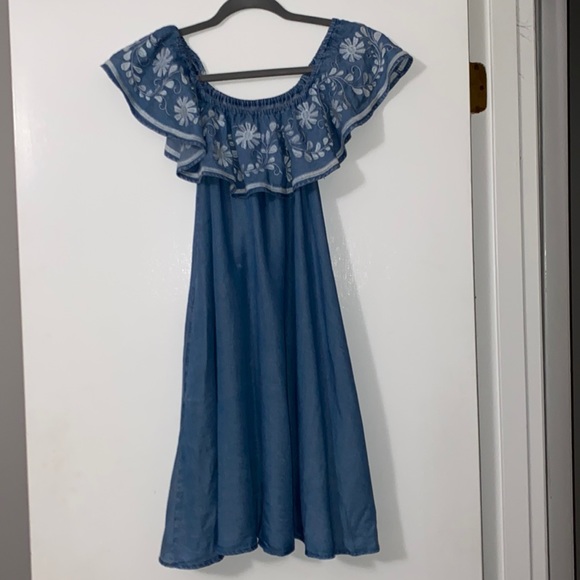 Rebecca Minkoff Rita embroidered chambray dress great preowned condition XS - Picture 2 of 12